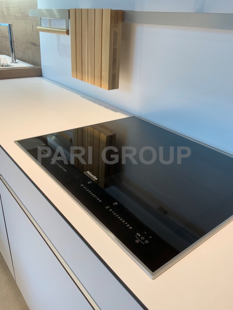    Miele KM 6328-1, 2   PowerFlex,  ,  Booster, TwinBooster, , Con@ctivity 2.0,  7,3 ,  : 560  490,  ,  .