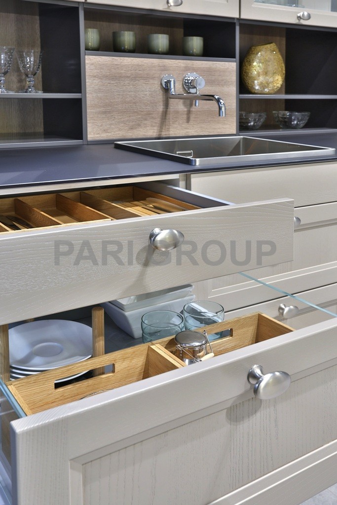  LEICHT Avenida,  H436v ash sand grey,      ,   136 sand grey,    385h peat oak,    ,  ,  