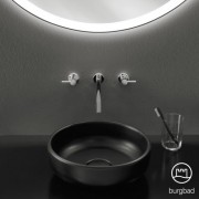 Тумба с керамическим умывальником Burgbad Mya, керамическая столешница с 1 отверстием под смеситель, 1 полка, 1 ящик с отделкой из черной кожи и массива дуба, 650х505х900 мм, цвет керамики - черный матовый, массив дуба цвет черный