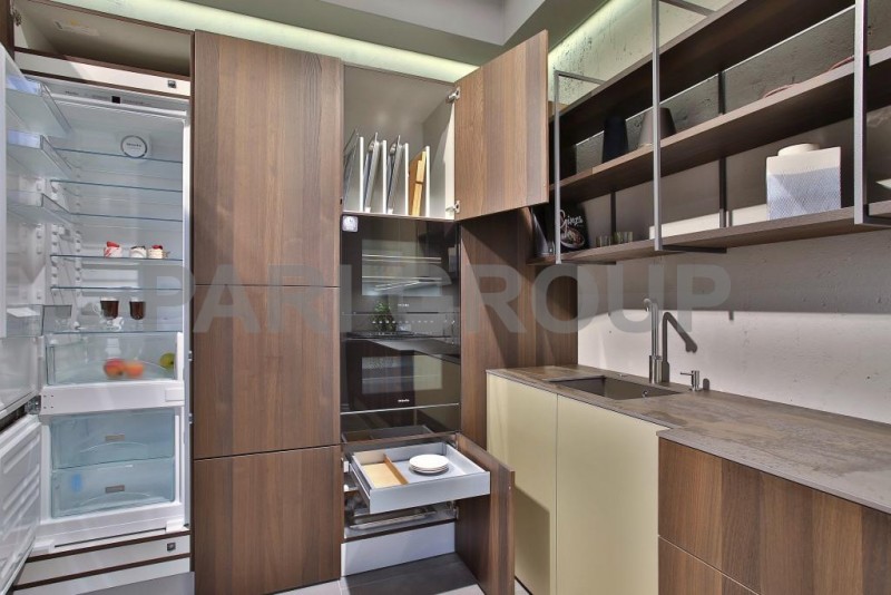  LEICHT,  Dorado XM-166v oro luz, :  ,   Fenix,  Terma HI-360v maraval chestnut, :  ,  ,  