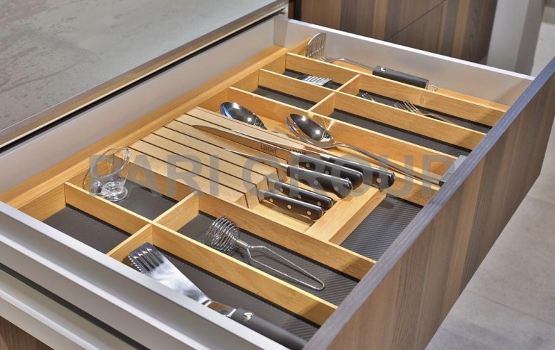  LEICHT,  Dorado XM-166v oro luz, :  ,   Fenix,  Terma HI-360v maraval chestnut, :  ,  ,  