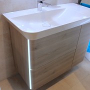 Тумба подвесная Burgbad Iveo с керамическим умывальником с 1 отверстием под смеситель,1000х492х721 мм, 2 выдвижных ящика, сифон в комплекте, вертикальная ручка-планка, декор дуб меринос