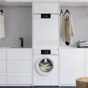 Сушильная машина V-ZUG AdoraDry V2000, левая навеска, 7 кг, HeatPump, TouchControl, PremiumSwissQuality, защита от складок, программа с возможностью выбора типа изделия, ReversePlus, 595х850х600мм, белый